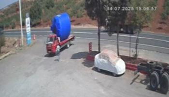 sanliurfada el freni cekilmeyen cekici faciaya neden oluyordu wZuXBNme