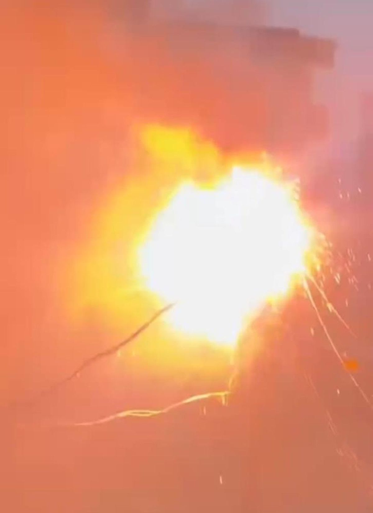 sanliurfada elektrik trafosu patladi 1 NEpOyKJ2