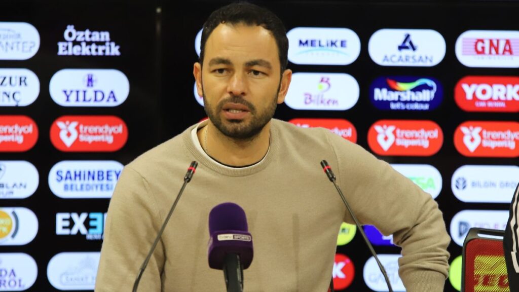 selcuk inan zor bir maci kazandiklari icin oyuncularimi tebrik ediyorum zpnZ4U66