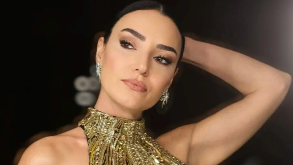 sevcan orhan sahnelere geri dondu UmNapQTU