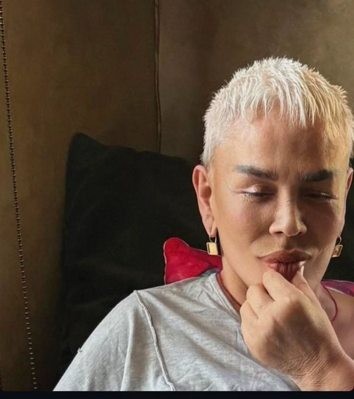 Sezen Aksu'nun son hali! Yeni imajına yorum yağdı. 2 sezen aksunun son hali yeni imajina yorum yagdi 1 ie4KU6pZ