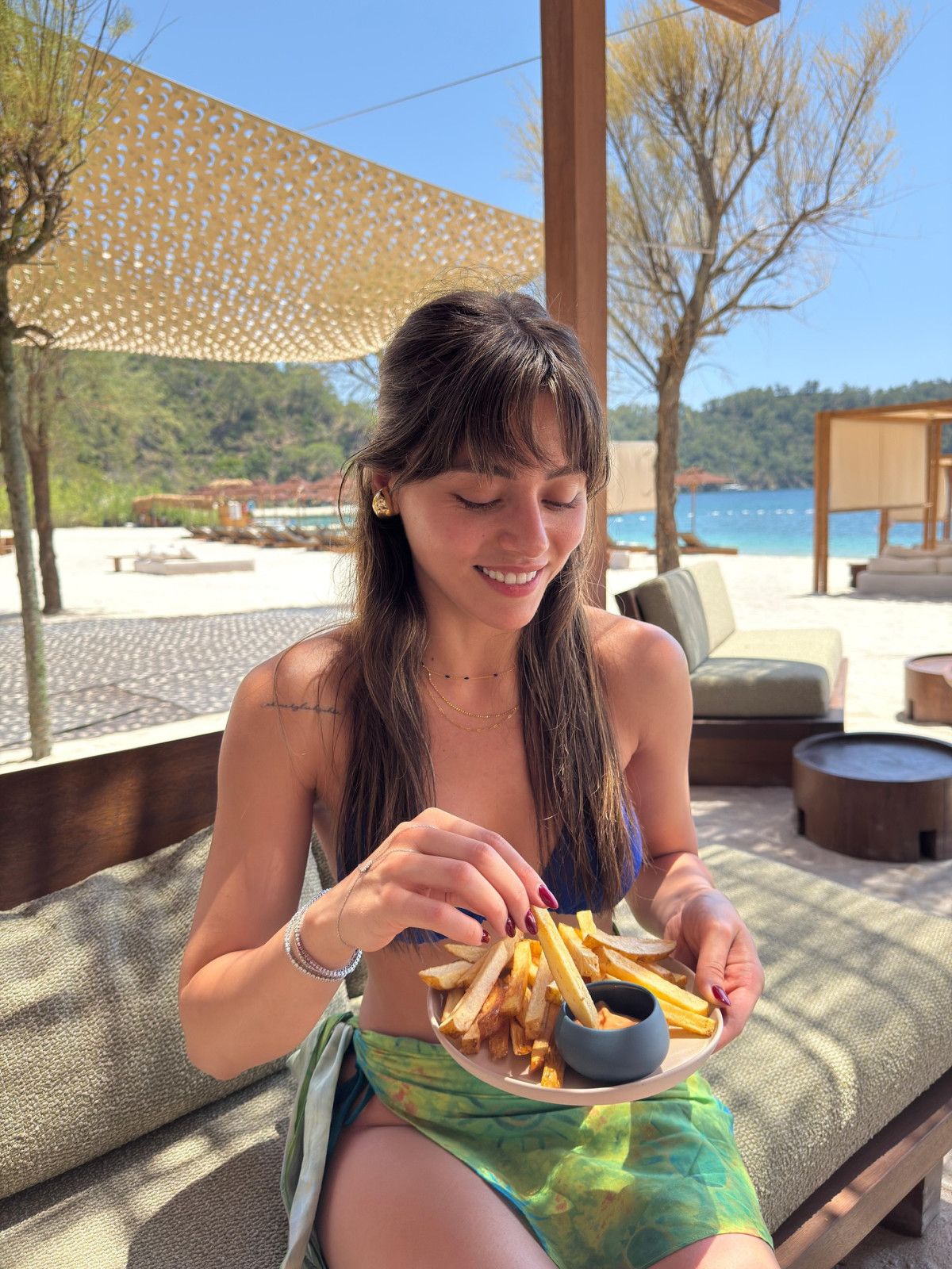 sila turkoglu sevgilisiyle tatilde fotograflari cok begenildi 1 DmpXYcHc