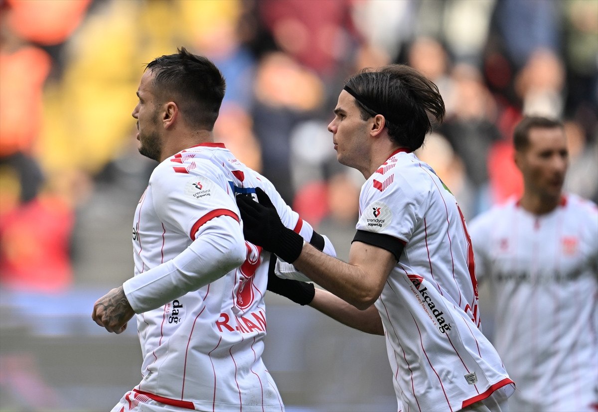 sivasspor ligde 3 mactir galibiyete hasret 0 BI7D4qWU