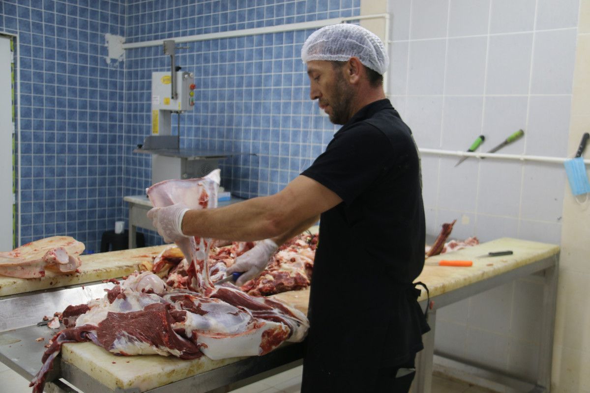 sivasta kasaplarin yuzyillik gelenegi hayvan kemikleri buyuye karsi kiriliyor 1 ihmc5vzT