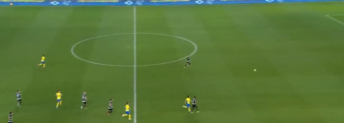 Sporting Lizbon'dan kendi kalesine çok ilginç gol! 2 sporting lizbondan kendi kalesine cok ilginc gol 1