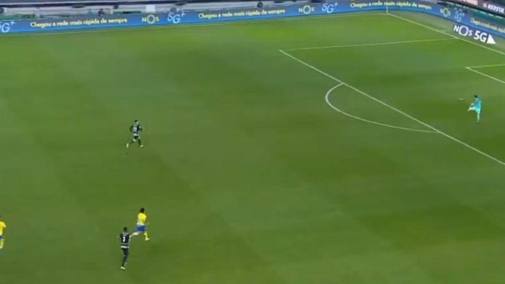 sporting lizbondan kendi kalesine cok ilginc gol CeCBtO52