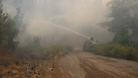 suriye lazkiyede orman yanginlari kontrol altina alinmaya basladi RB6LYBN8