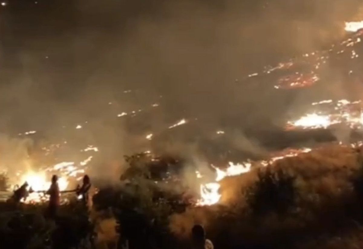 tekirdag ormanlari alevler icinde yanmaya devam ediyor mudahale suruyor 10 YOnVdWf5