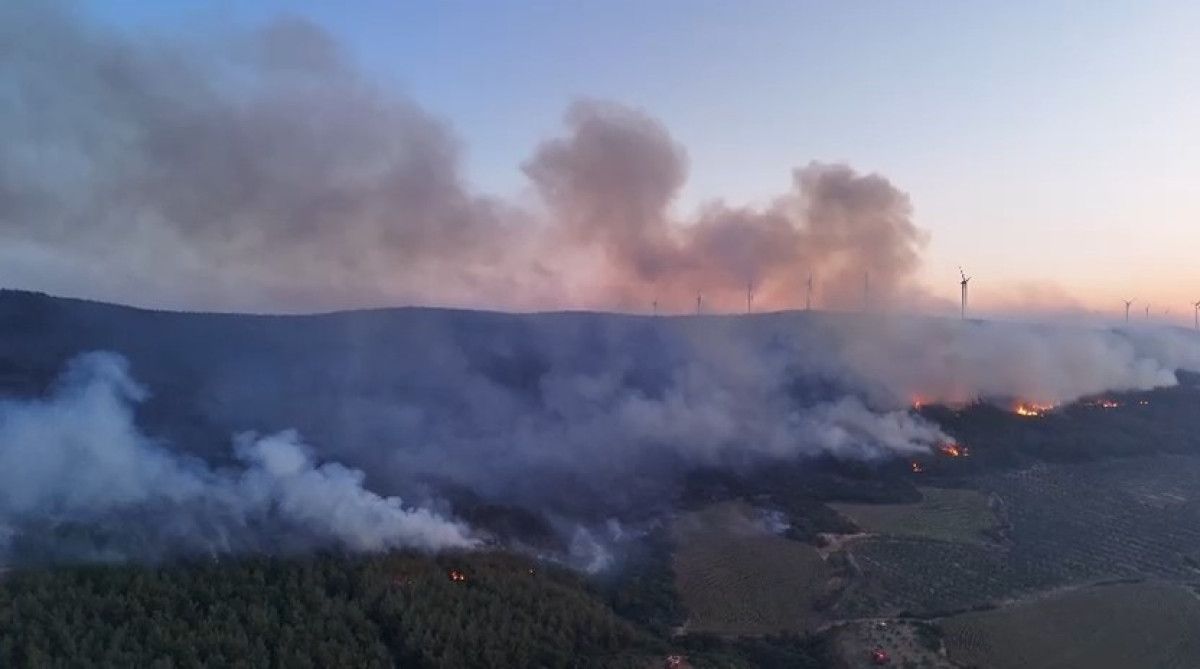 tekirdag ormanlari alevler icinde yanmaya devam ediyor mudahale suruyor 7 qqG1GrlM