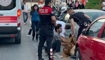 tekirdagda husumetlilerin sokak ortasindaki kavgasinda kan akti HbU4viCi