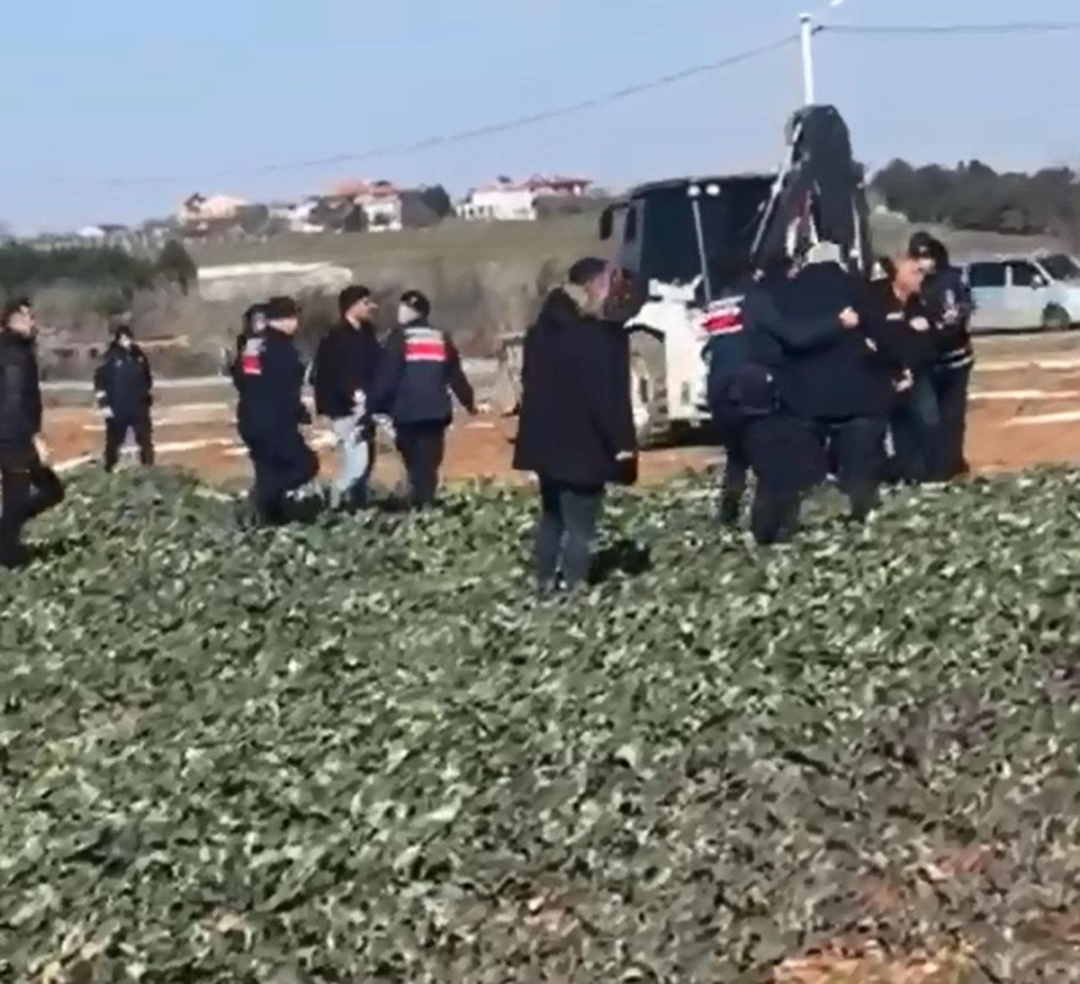 tekirdagda kacak yapi yikiminda arbede 5 gozalti 6