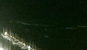 tsunami dalgalari abdnin hawaii kiyilarina ulasti Hu8iNhbg