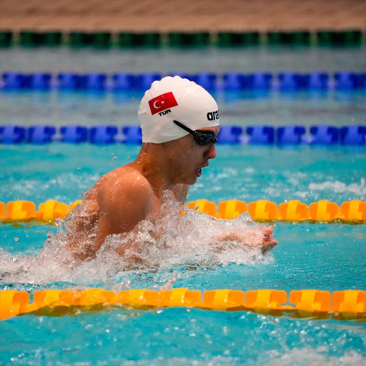 turkiye 4x100 karisik bayrakta eyof 2025 sampiyonu 1 uYKTlbWL