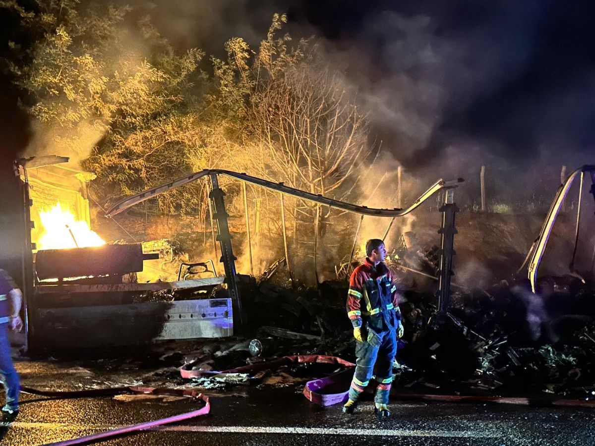 usakta tirin dorsesinde yangin cikti alevler guclukle sonduruldu 0 ir4Jp4bz