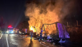 usakta tirin dorsesinde yangin cikti alevler guclukle sonduruldu uw5HuNIw