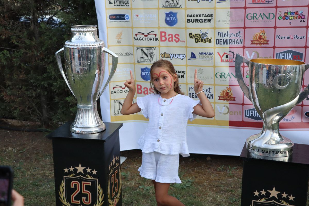 yalovada galatasaray gecesi duzenlendi 1 3GnVRQUP