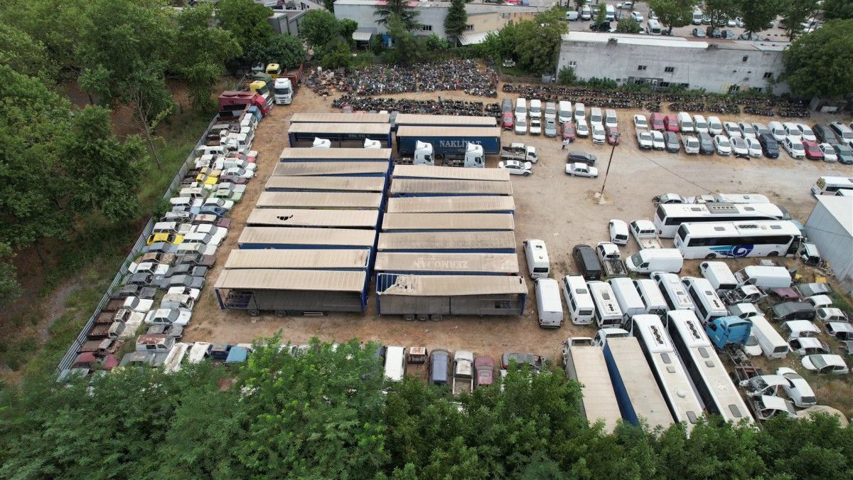 yediemin otoparklarinda bekleyen araclar satisa cikiyor 2 A6DLd6Lf