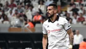 yillar sonra besiktasa donuyor alvaro negredo 5GzG1vHD