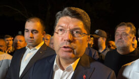 yilmaz tunc son 15 gun icerisinde cikan yanginlarla ilgili 17 kisi tutuklandi egXkwHnV