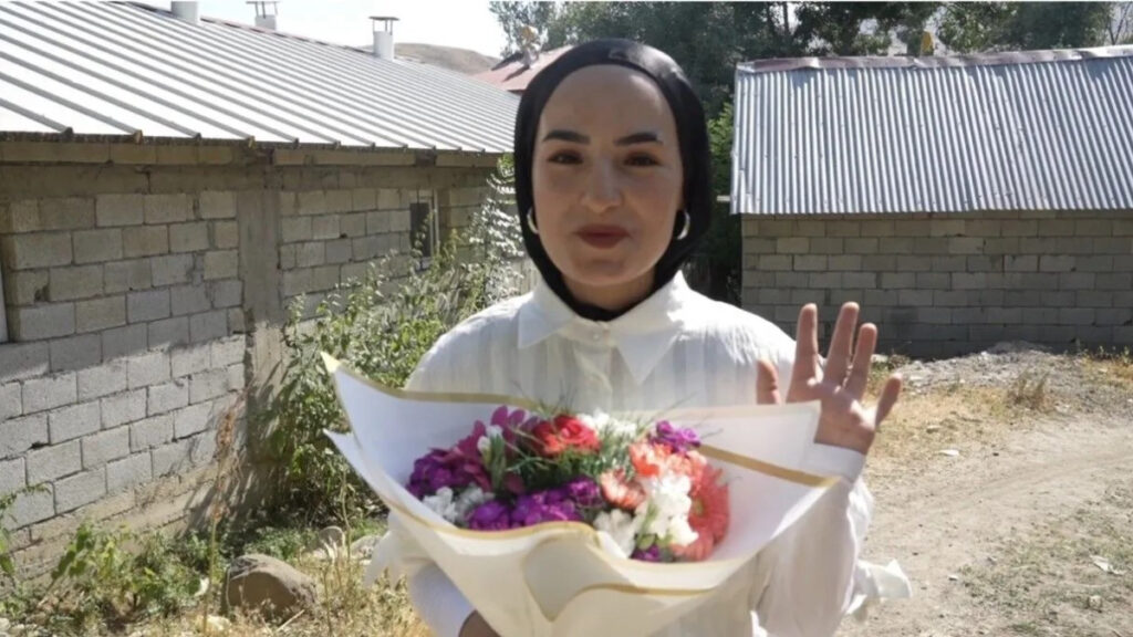 yksde babasi ciceklerle karsilamisti milyonere katildi iste kazandigi rakam jiObhzXB