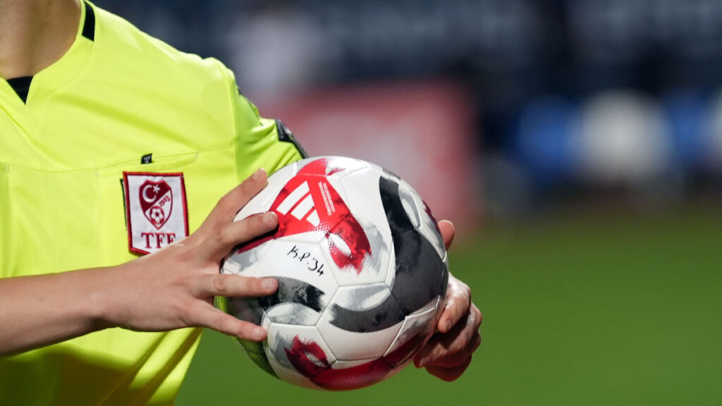 1 ligde 4 hafta musabakalarini yonetecek hakemler belirlendi uZd1xv59