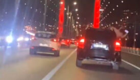15 temmuz sehitler koprusu uzerinde tehlikeli yolculuk luks arac surusucusu gozaltinda 4YUTVDcc