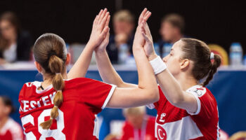 17 yas alti kiz milli hentbol takimi avrupa sampiyonasini galibiyetle noktaladi zXrsOddK