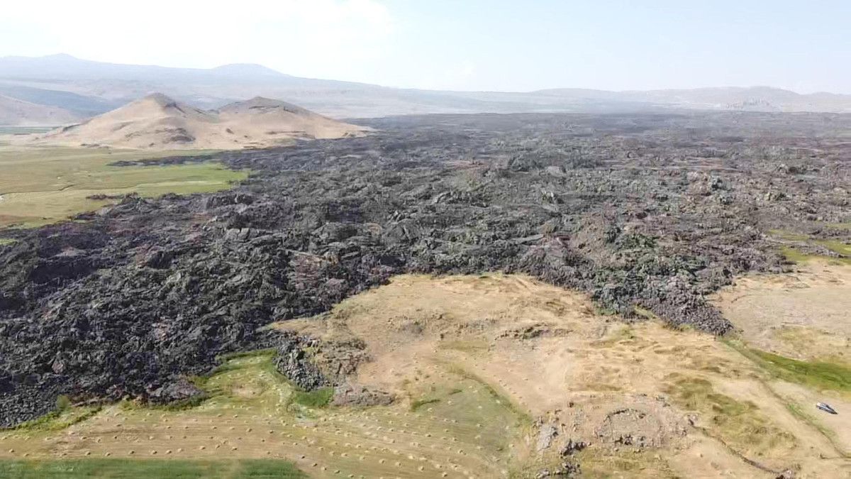 1855 yilinda tendurek dagindan akan lavlarin yuttugu koyler arastiriliyor 5 MlRFekjE