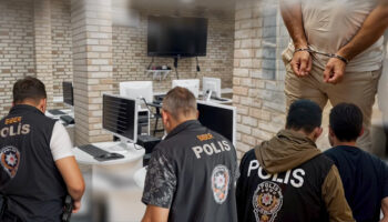 20 il merkezli siber suc operasyonu 23 tutuklama HYvsN4ba