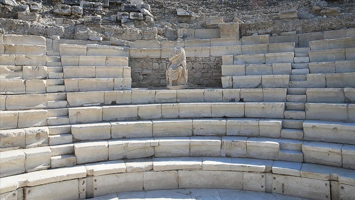 2050 yillik meclis binasi cikti iste laodikya antik kenti 2 eN813j5s