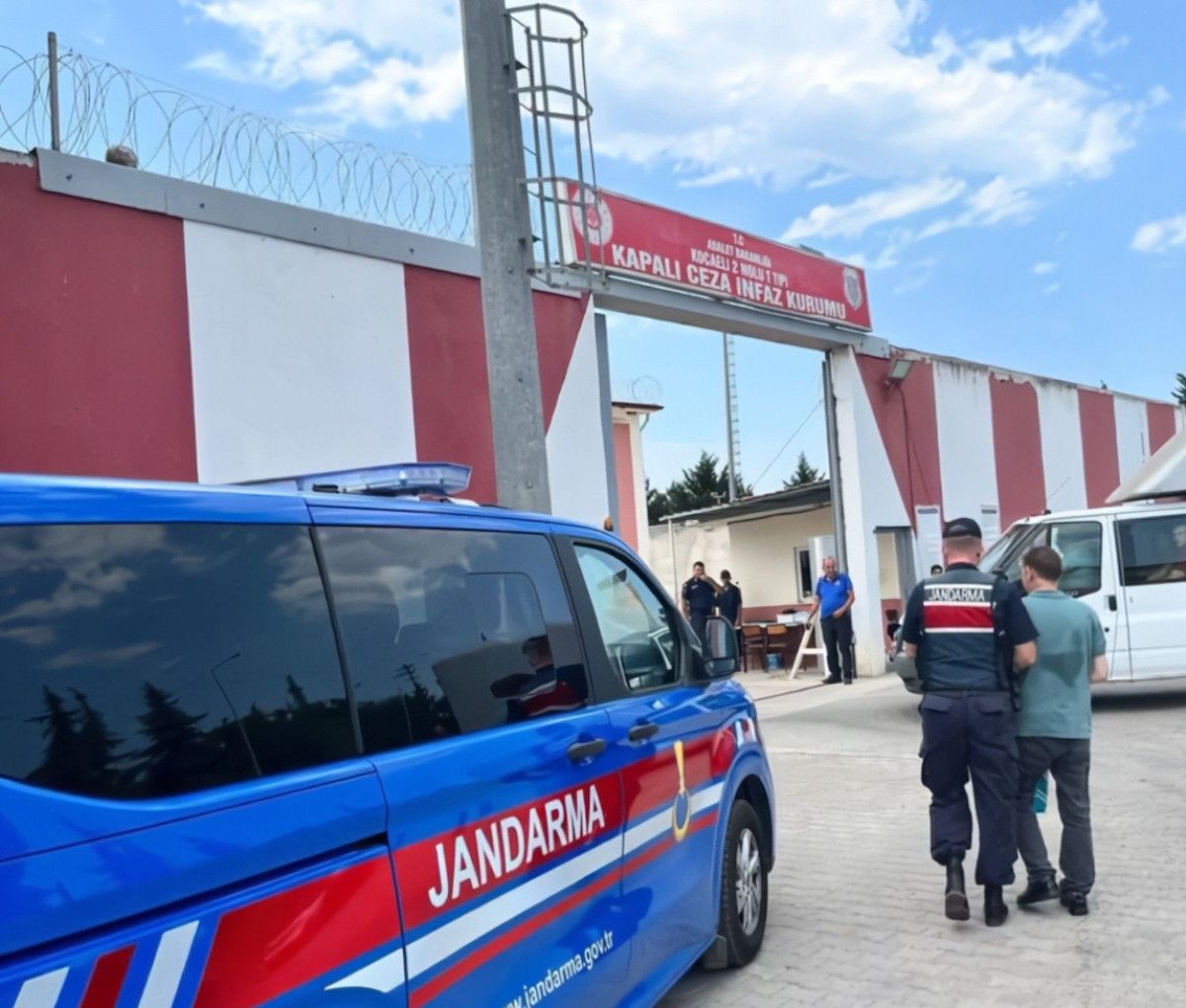 29 ilde feto operasyonu 49 supheli yakalandi 5 6se3GAHY