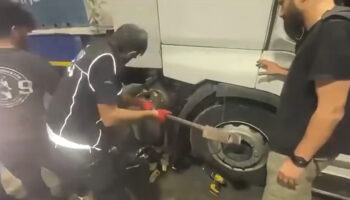 73 ilde uyusturucu operasyonu bin 695 supheli yakalandi EbIbtHKS