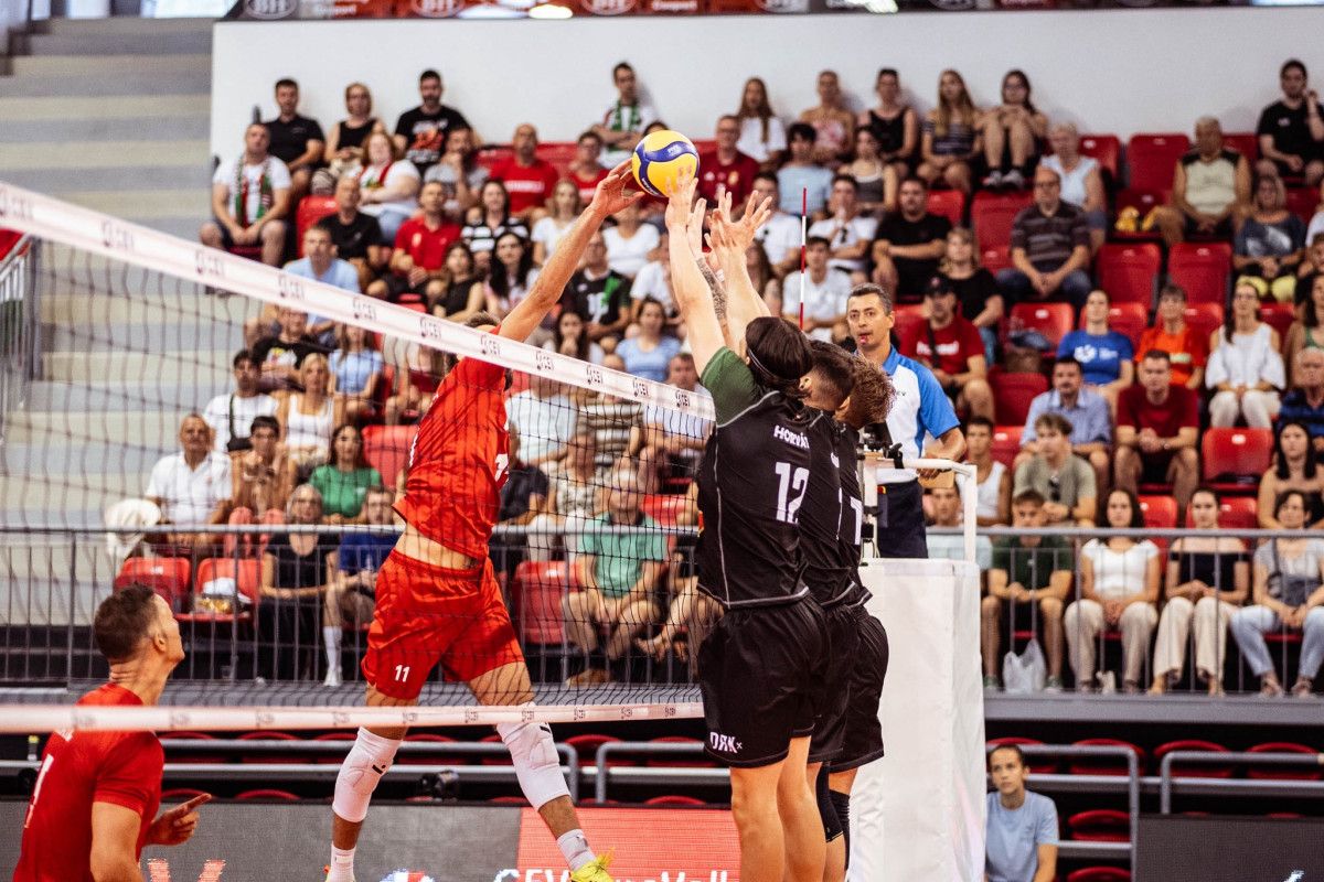 a milli erkek voleybol takimi macaristana set vermedi 2 HPnNgnOS