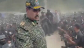 abd bolgede savas gemisi konuslandirmisti venezuela baskani madurodan guc gosterisi f5hx1eud