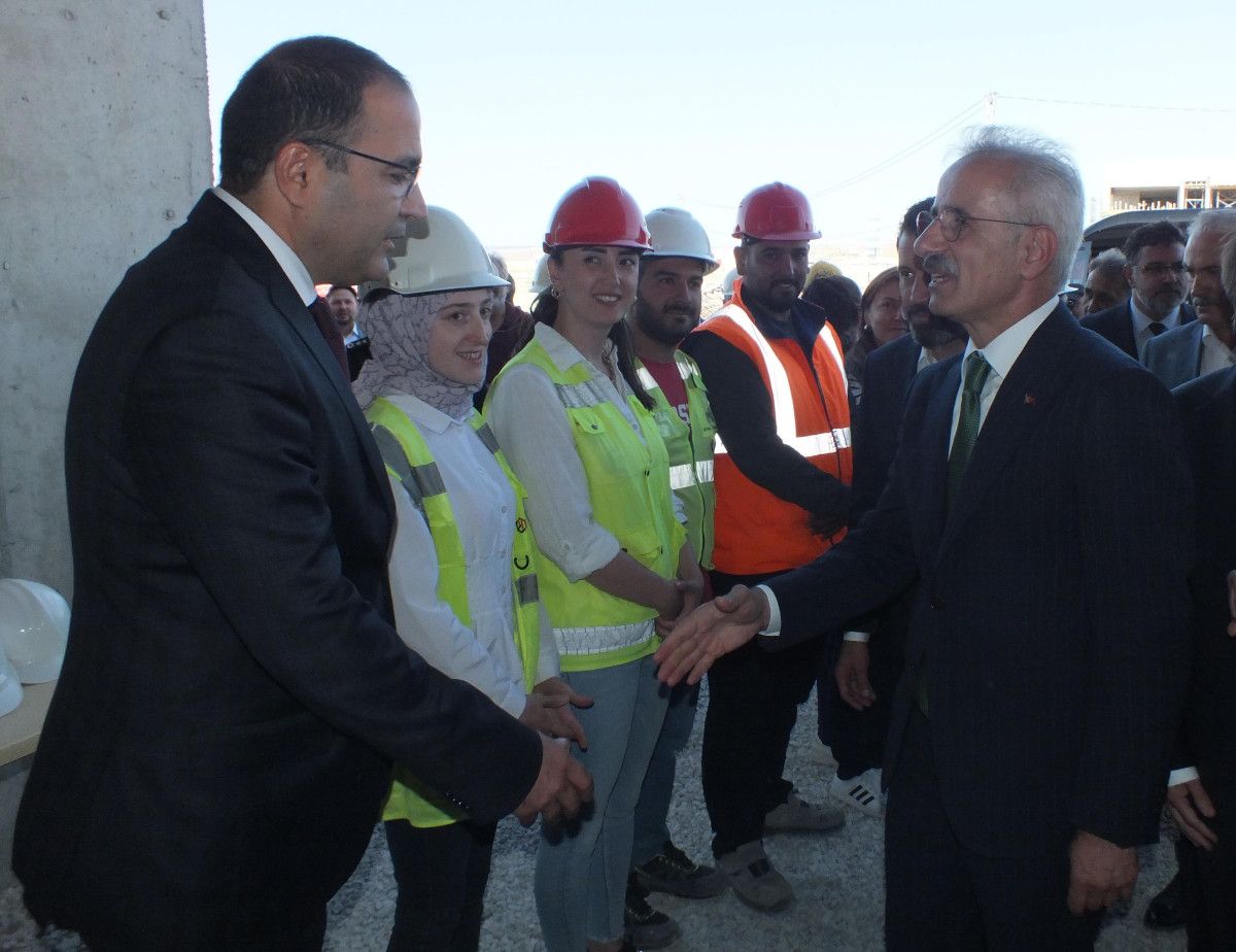 abdulkadir uraloglu yozgat havalimanini seneye acacagiz 4 jzKBJQOs