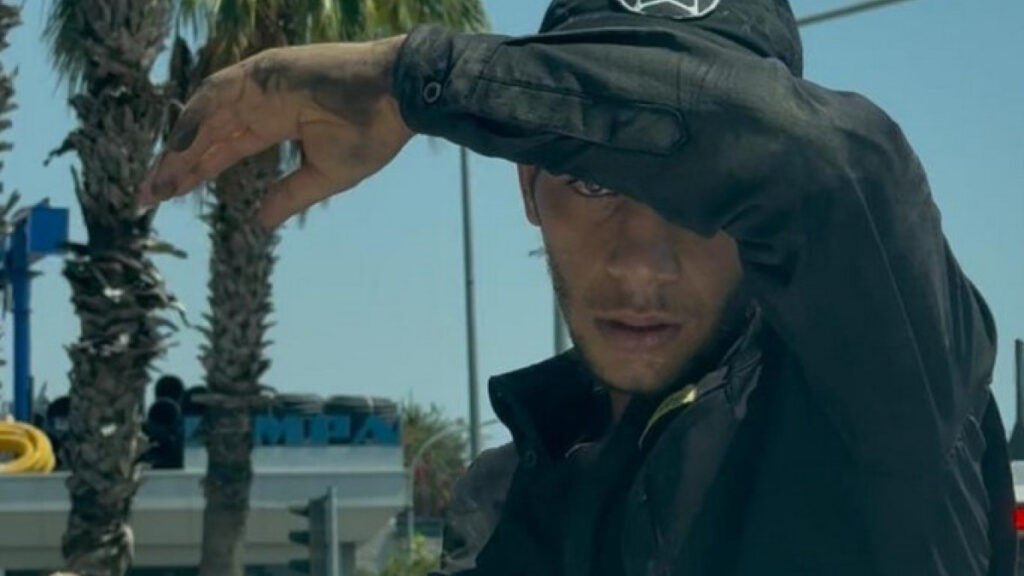 adanada cam silen sahis suruculeri rahatsiz etti 75 adet suc kaydi cikti 5CEqFpIa