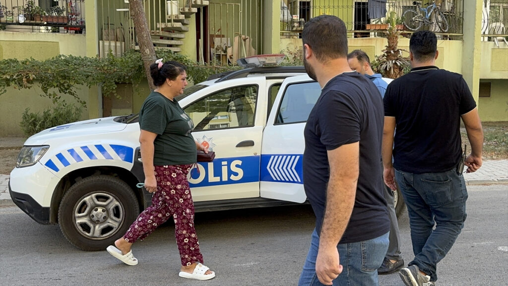 adanada cocuga kotu muamele iihbari anne gozaltinda icZ28pYz