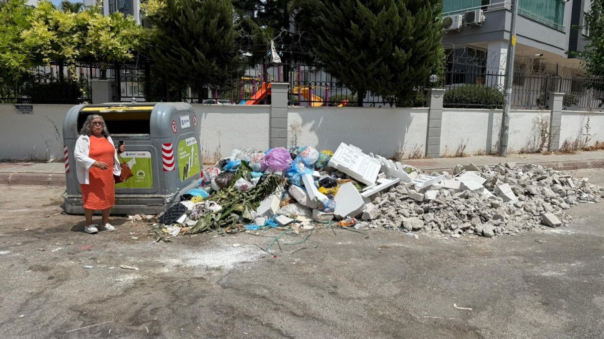 Adana'da çöp ve moloz dağları: Vatandaş isyan etti 3 adanada cop ve moloz daglari vatandas isyan etti 2 hwVNHPVd