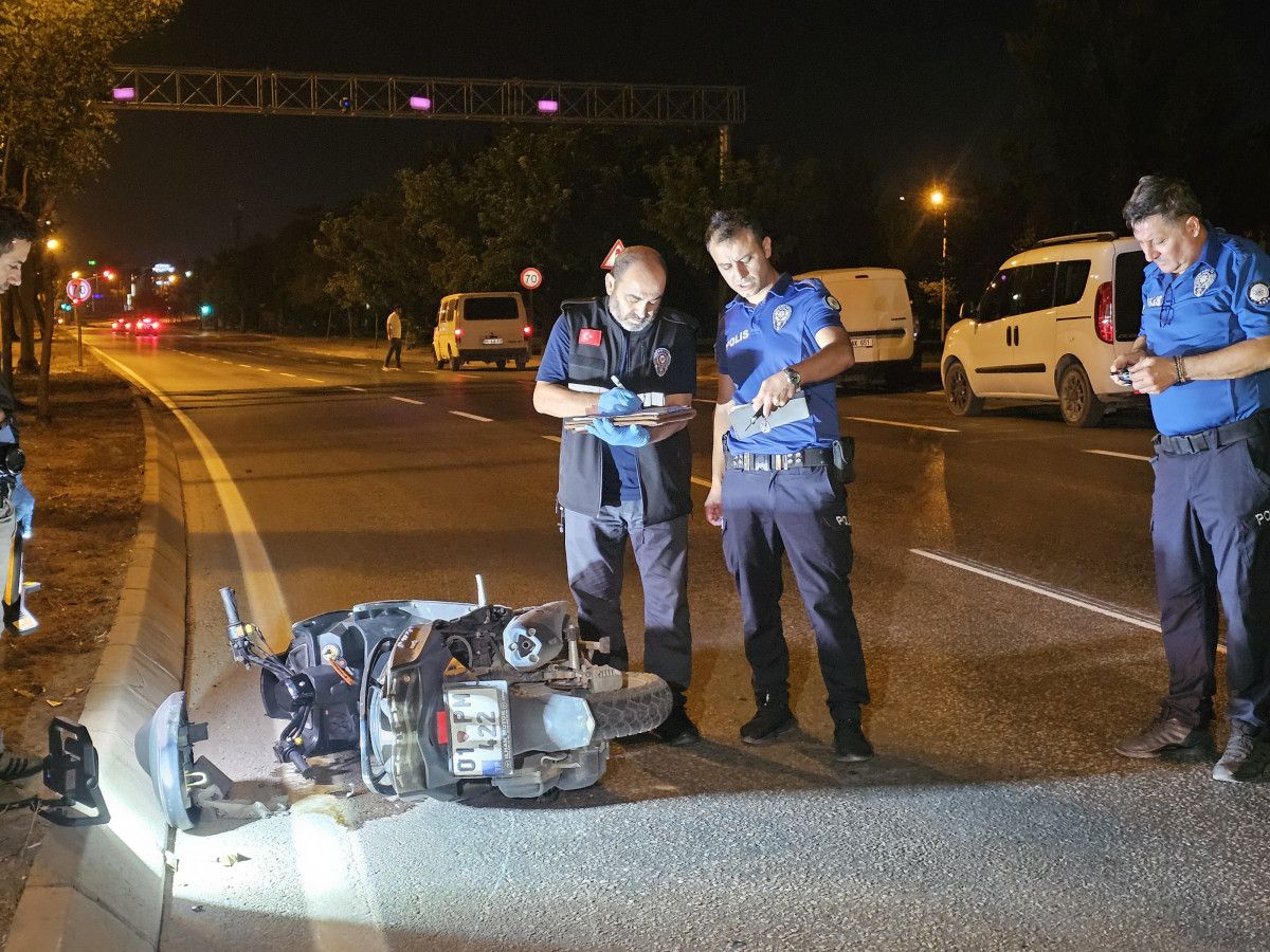 adanada devrilen motosiklet 90 metre suruklendi 1 kisi hayatini kaybetti 0 HF5P5Yt8