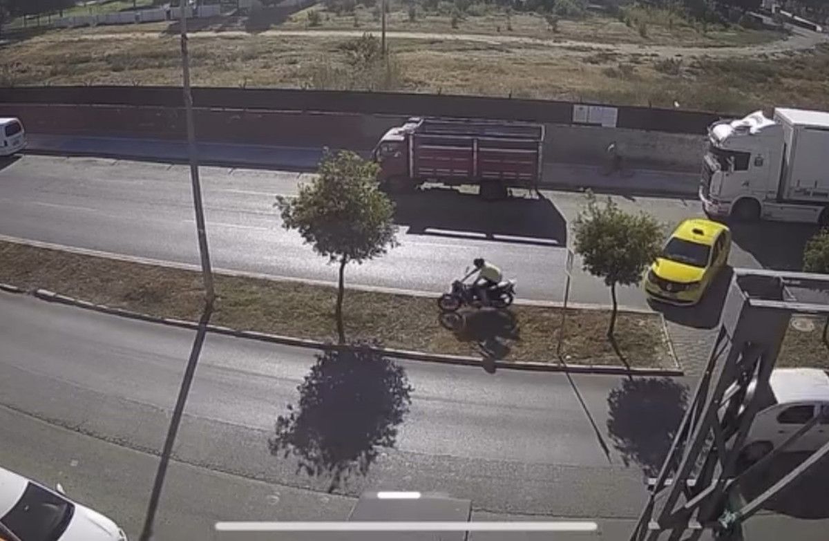 adanada taksicinin hatasi motosiklet surucusunu oldurdu 1 7EKt14HW