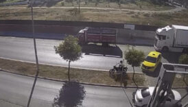 adanada taksicinin hatasi motosiklet surucusunu oldurdu gc9jgdGv