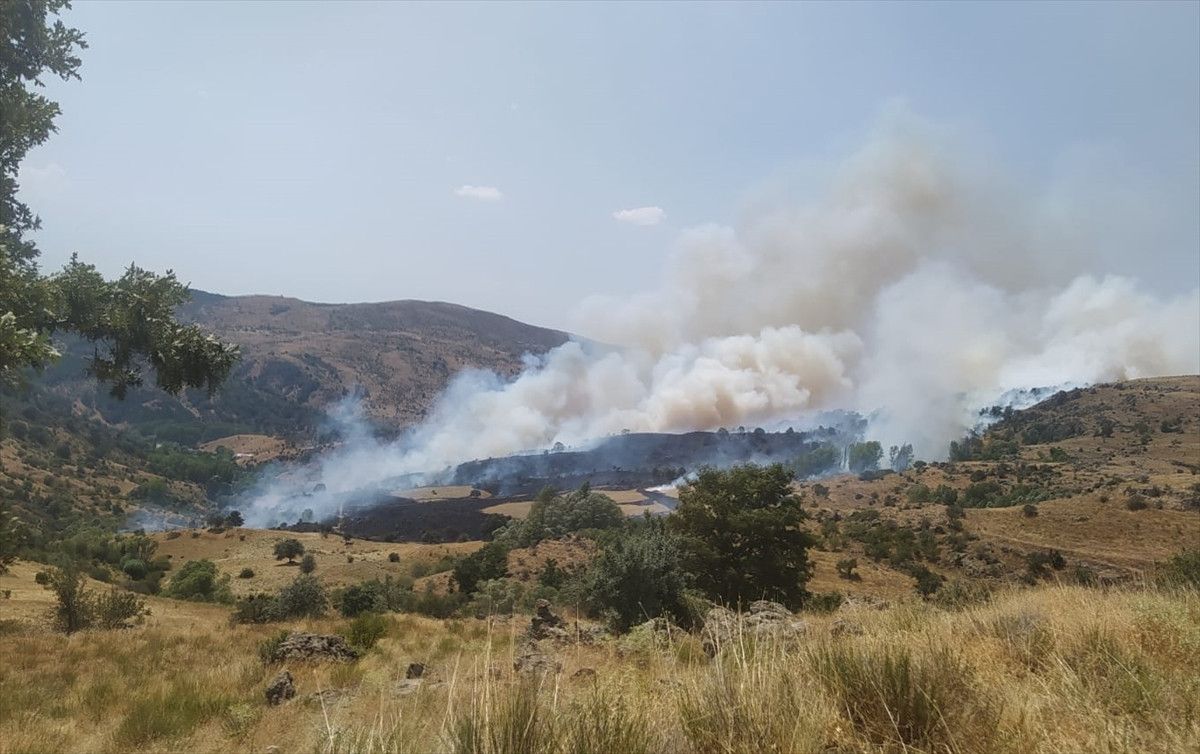 afyonkarahisarda cikan ortu yangininda son durum 0 YcYck4S1