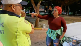 aksarayda alkollu kadin kendisini uyaran surucuyu polise sikayet etti Ps4BaHsQ