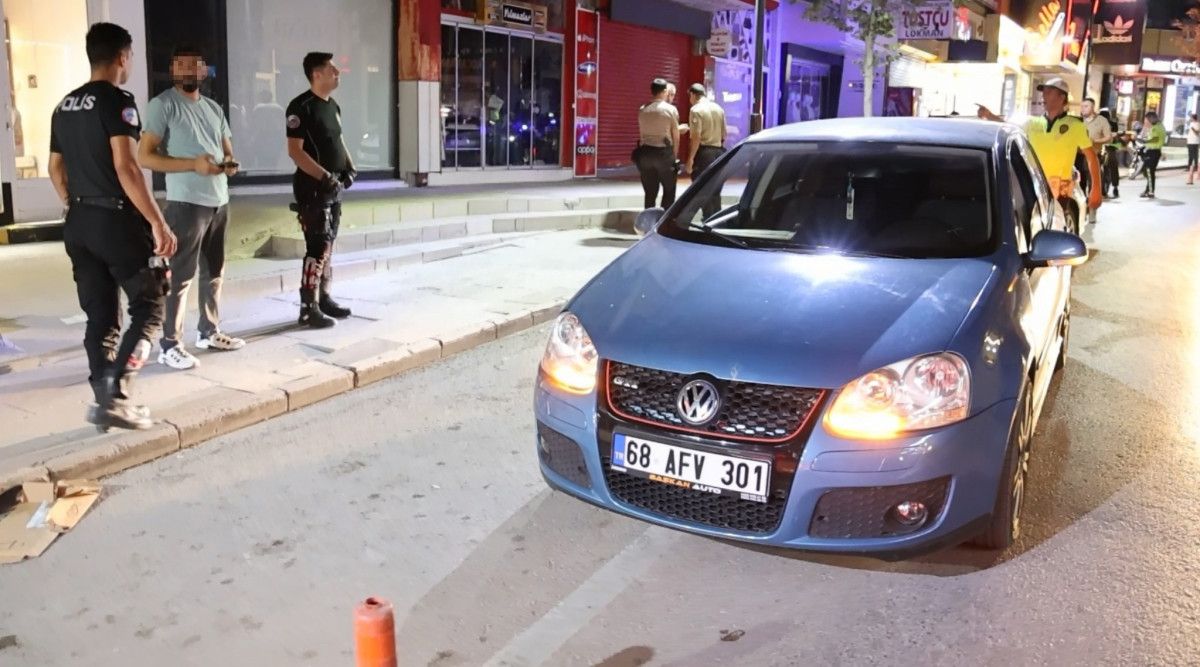 Aksaray'da alkollü yakalanan şahıs: Cips jelibon almaya çıktım 3 aksarayda alkollu yakalanan sahis cips jelibon almaya ciktim 2 cO6rkK7O