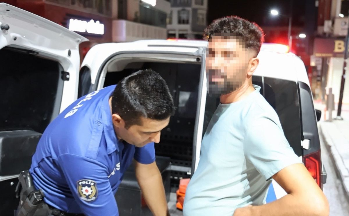 Aksaray'da alkollü yakalanan şahıs: Cips jelibon almaya çıktım 4 aksarayda alkollu yakalanan sahis cips jelibon almaya ciktim 3 7LtgvQLs