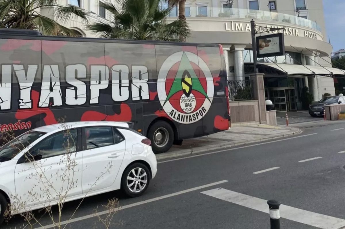 alanyaspordan erteleme tepkisi istanbula geldiler 0 4tMyPqcw