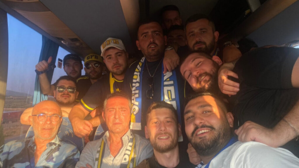 ali koc goztepe macina taraftar otobusuyle gitti zn9xJKlG