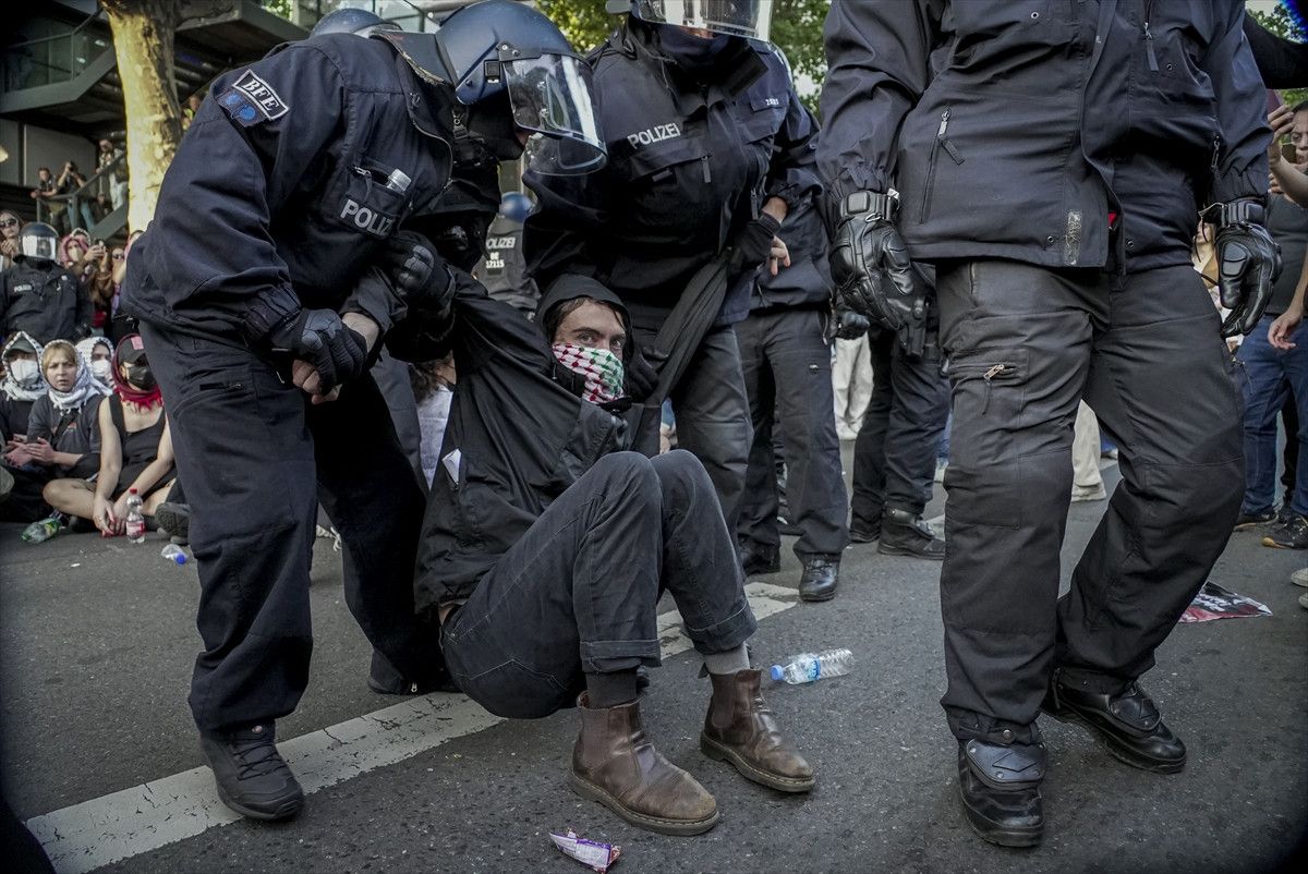 alman polisinden filistine destek eylemine sert mudahale 7 fEl9RC1i