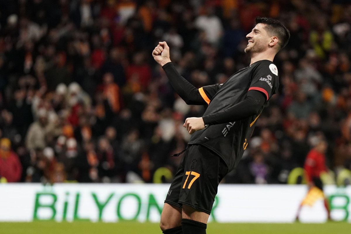 alvaro moratadan galatasaraya sitemli veda mesaji 0 UVYbLlcM