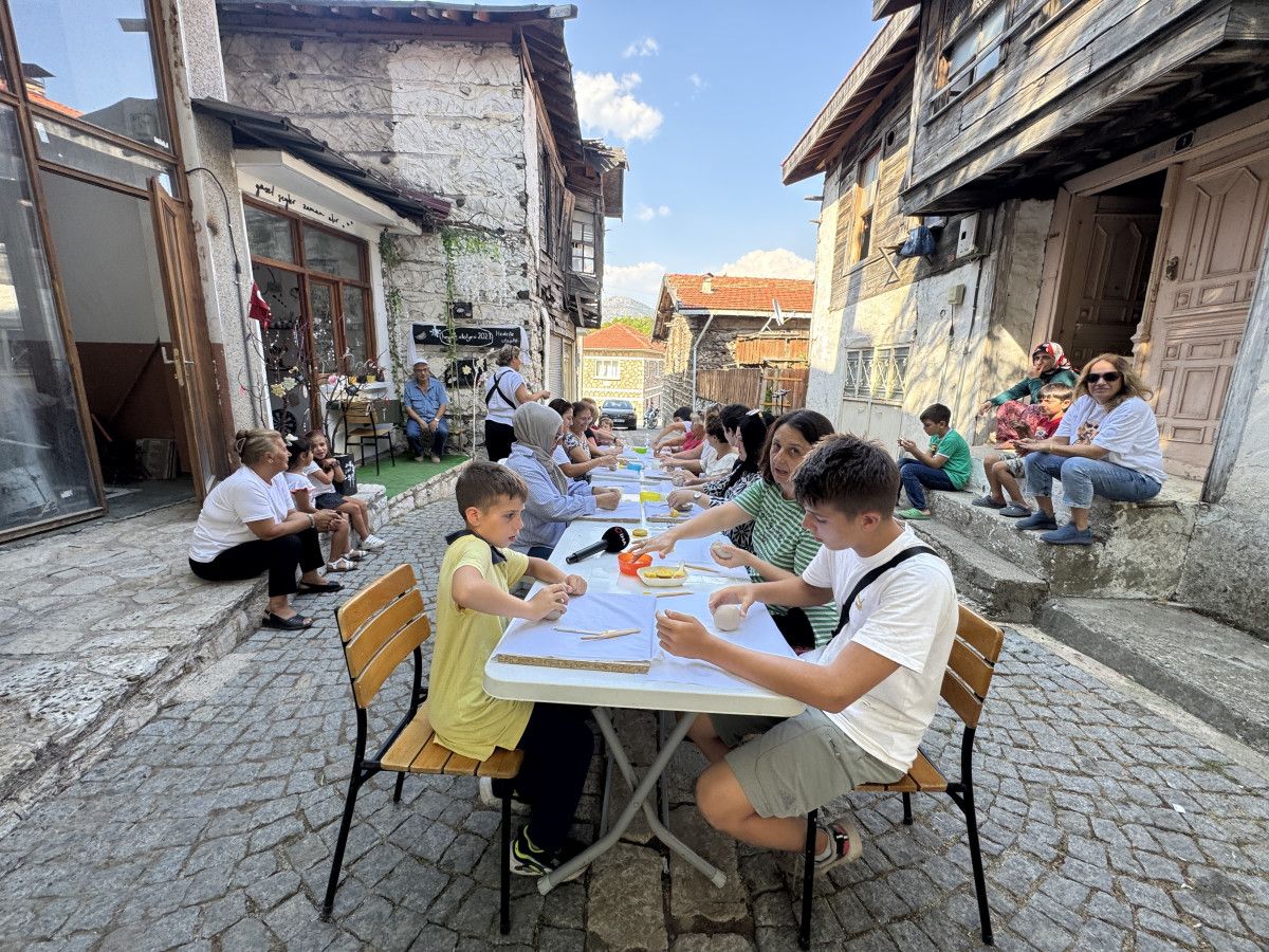 antalyada hayallerini seramik atolyesi ile gerceklestirdi 0